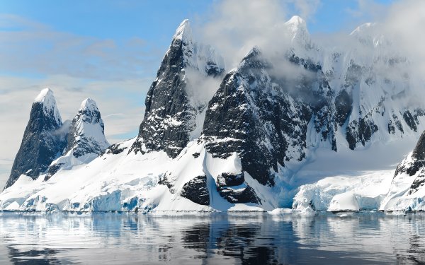 Горы Гамбурцева в Антарктиде