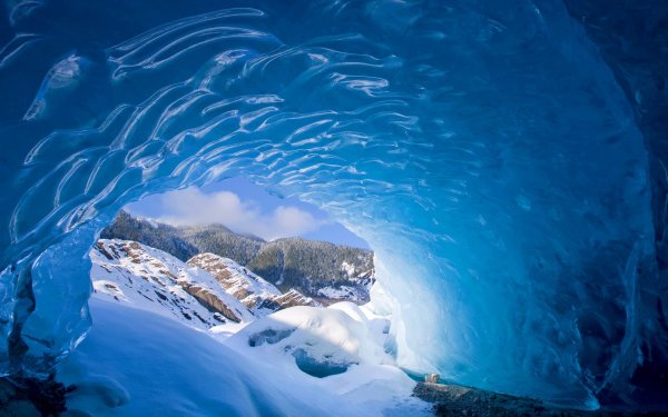 Пещеры ледника Менденхолла Аляска