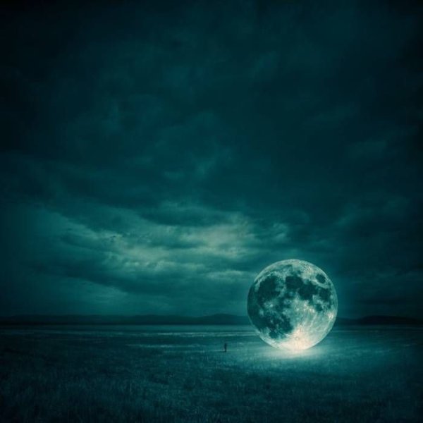 Загадочная Луна