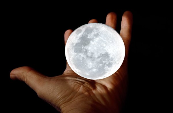 Достать луну с неба