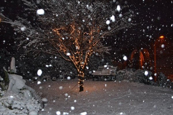 Падающий снег