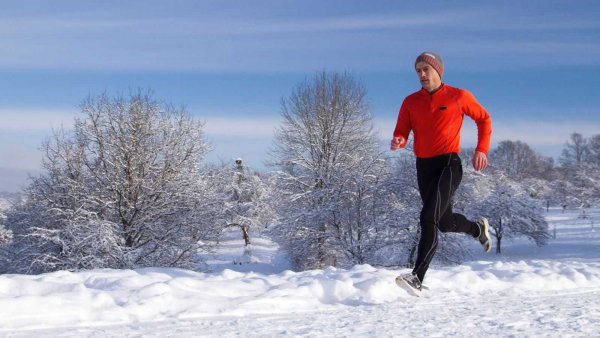 Мужчина зимой