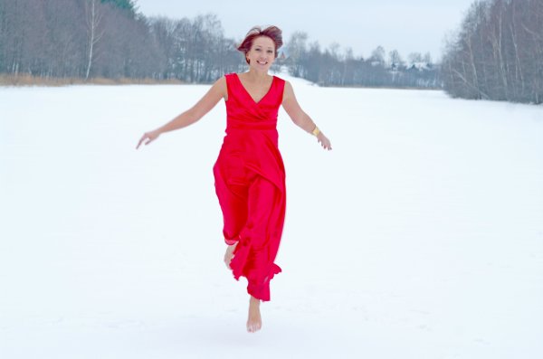 Босиком по снегу Эрика Ротаева