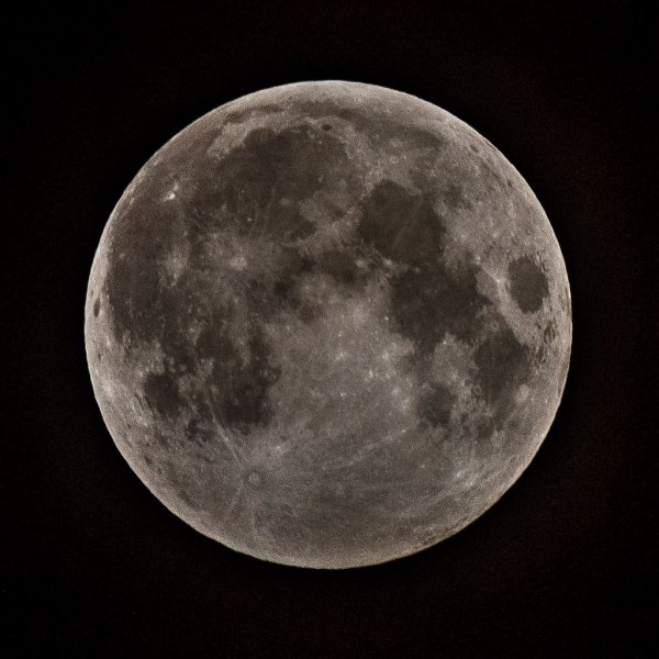 Луна сегодня