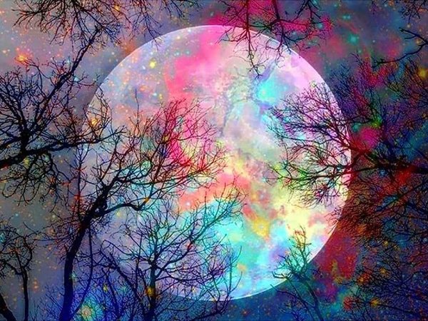 Разноцветная Луна