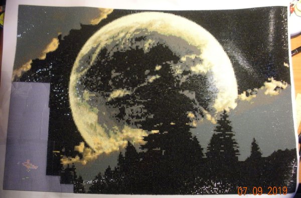 Алмазная мозаика Луна за облаками