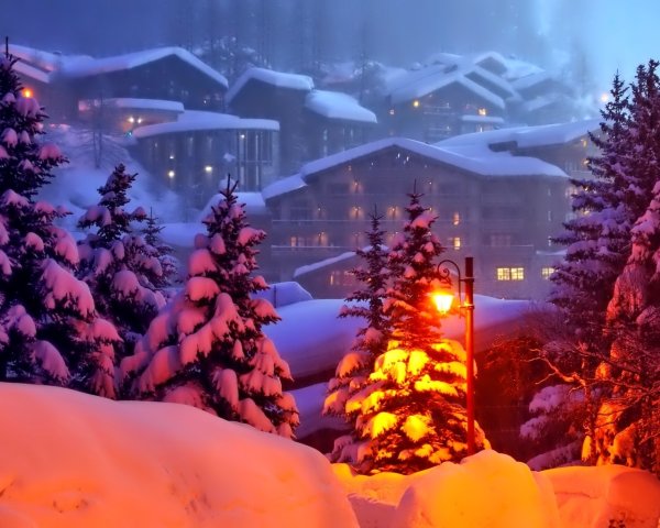 Новогодний снежный город