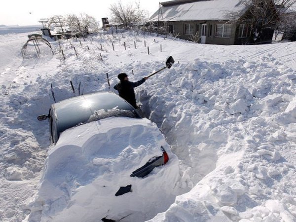 Завалило снегом