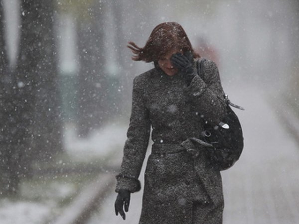 Сильный ветер и мокрый снег