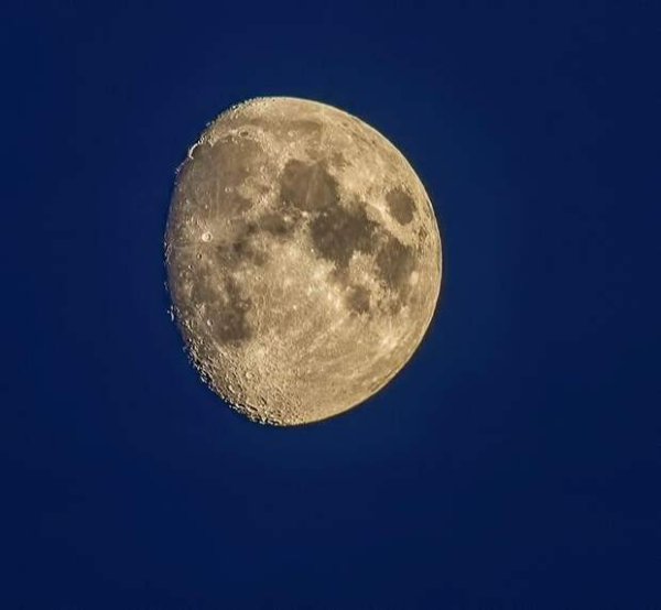 Прибывающая Луна