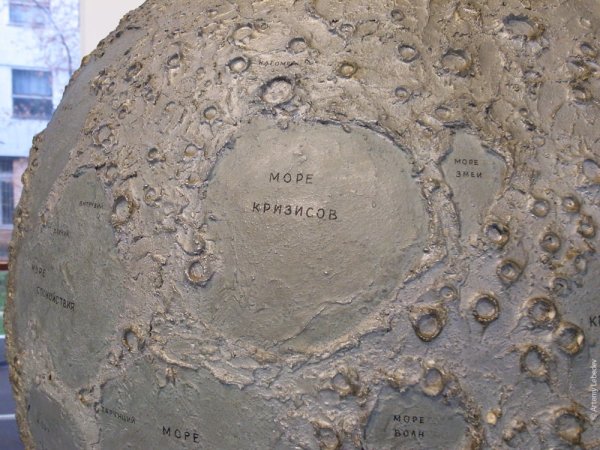 Глобус Луны высокого разрешения