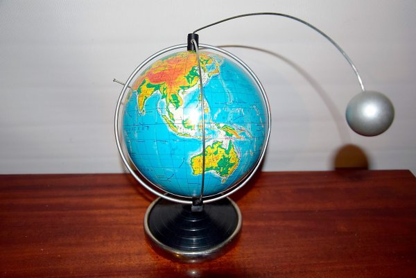 Глобус Луны