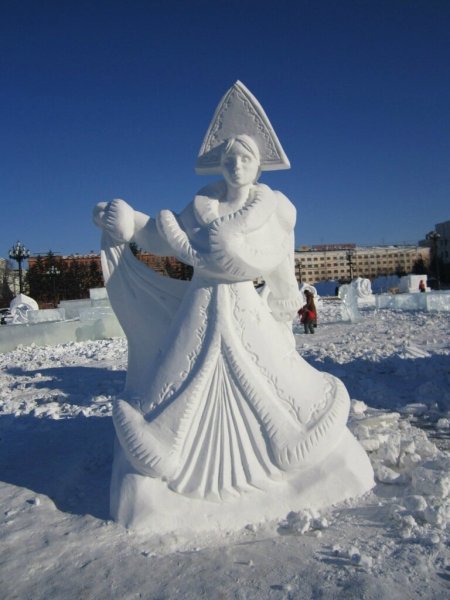 Снежные фигурки