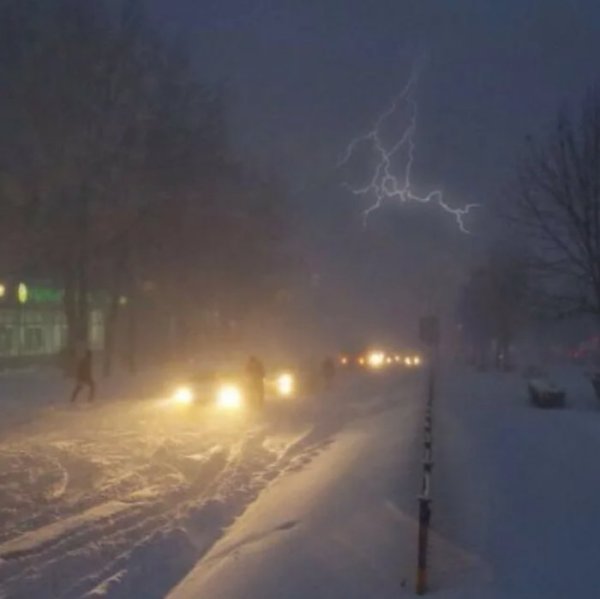 Снег с грозой