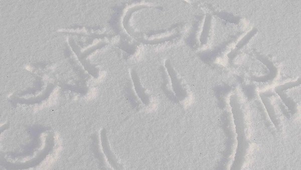 Надпись на снегу