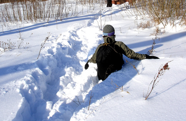 Сугробы по пояс