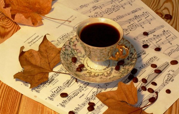 Чашка кофе осень