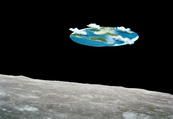 Вид земли с Луны