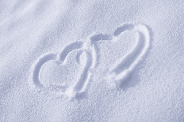 Два сердца на снегу