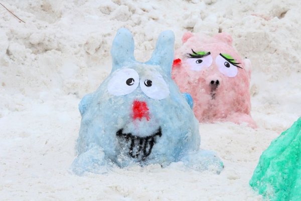 Снежные фигурки