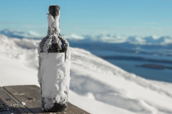 Зима вино в предметке