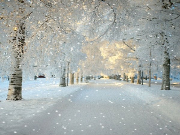 Снег кружится в воздухе