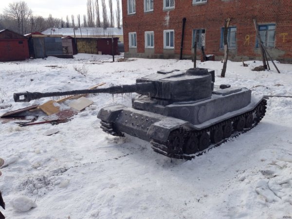 ИС 7 из снега