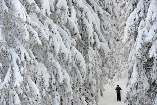 Горы снег