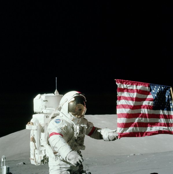 Флаг США на Луне