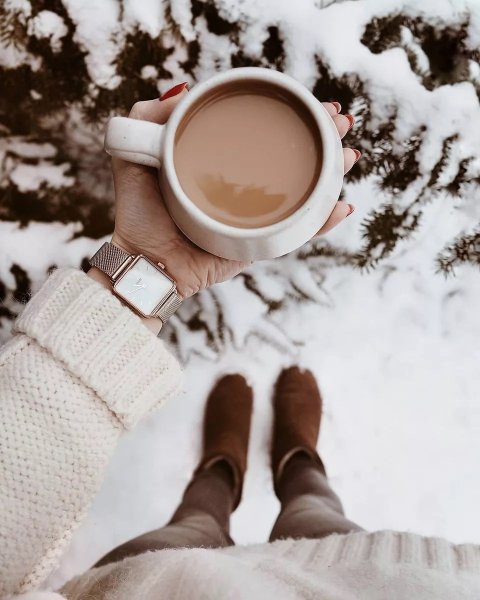 Чашка кофе зимой