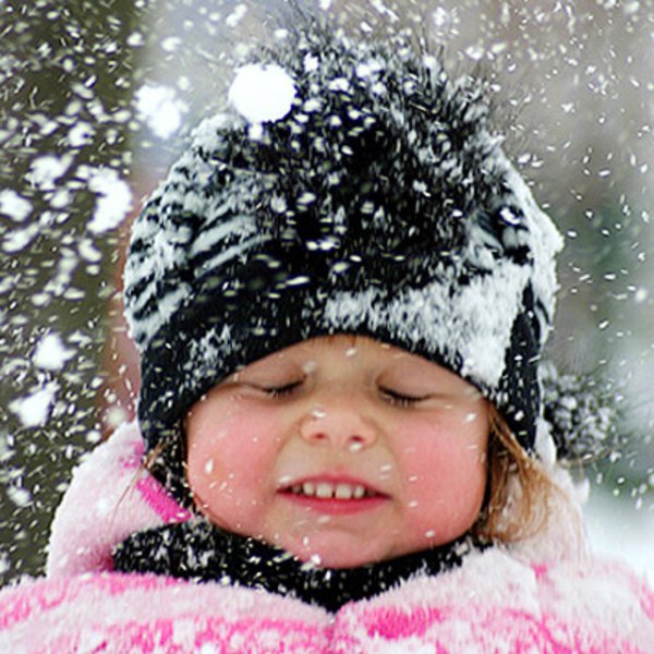 Девочка зимой