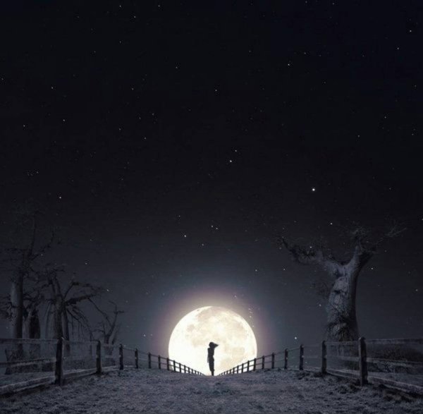 Загадочная Луна