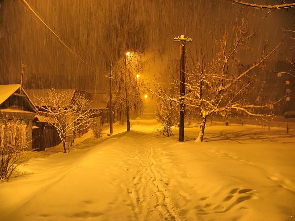 Зимний вечер в деревне