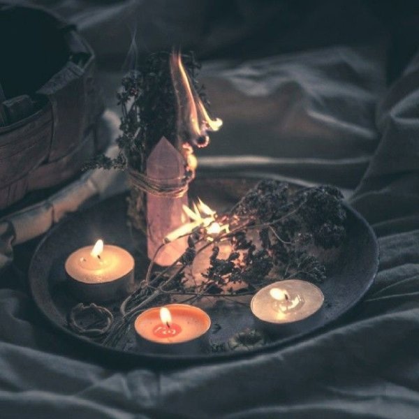 Алтарь викканской ведьмы