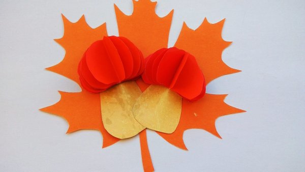 Объемные осенние листочки