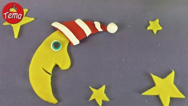 Луна из пластилина