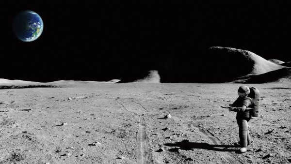 Тень на Луне абсолютно чёрная