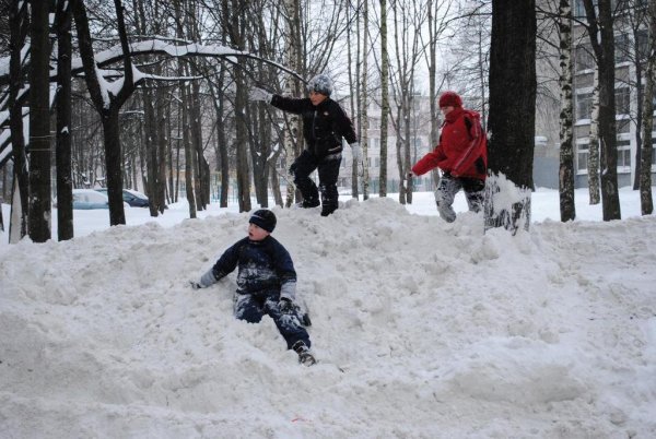 Прыжок в снег