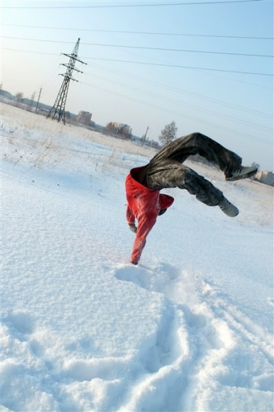 Прыжок в снег