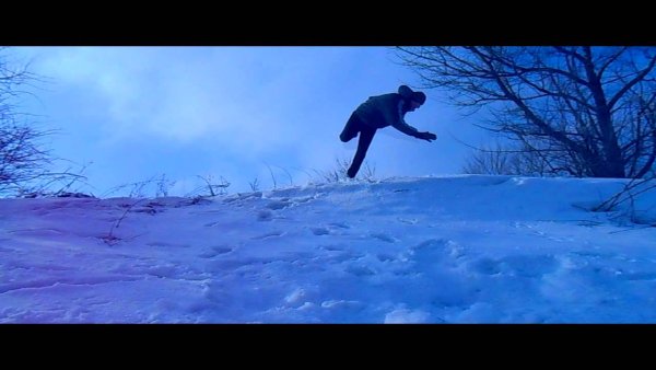 Прыжок в снег