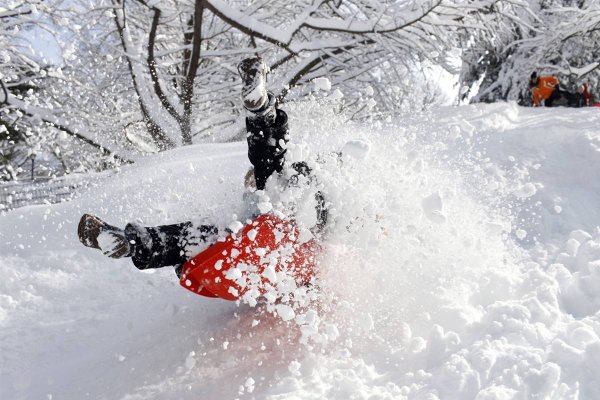 Человек в снегу