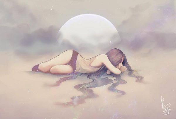 Девушка лежит на облаке