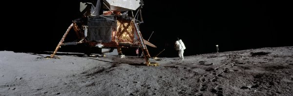 Лунный модуль Аполлон 16
