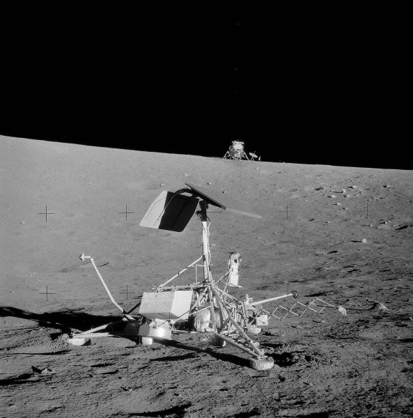 Аполлон 12 лунный модуль