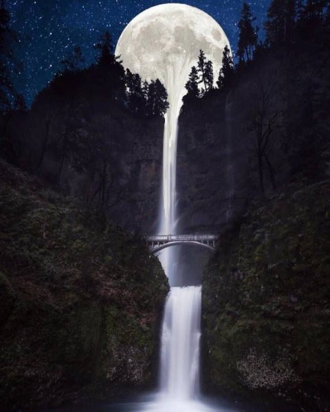 Водопад Луна ночь