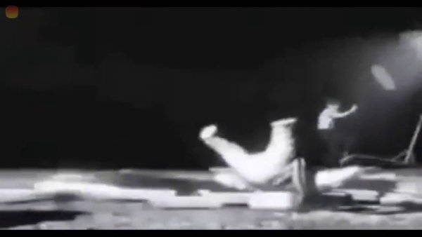 Американцы на Луне gif