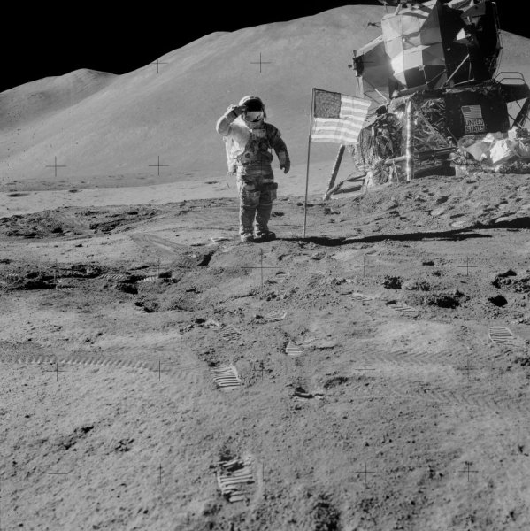 Снимки мест высадки на луну