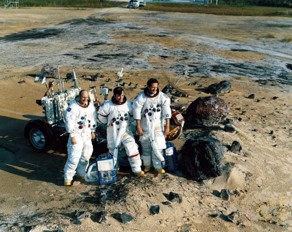 Астронавты Апполо 16