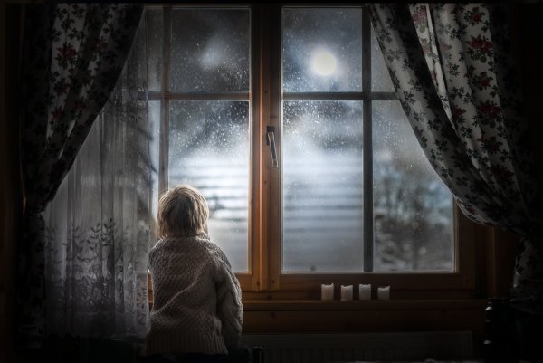 Окно вечер