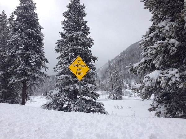 Снеговые знаки